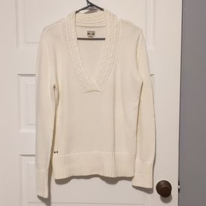 V neck sweater